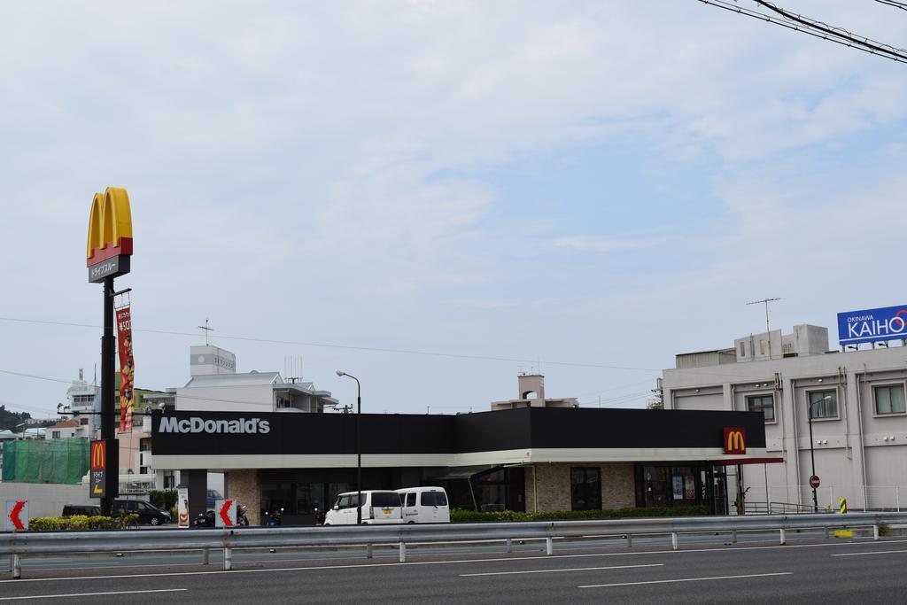Rainbow Terrace Ginowan Apartamento Exterior foto